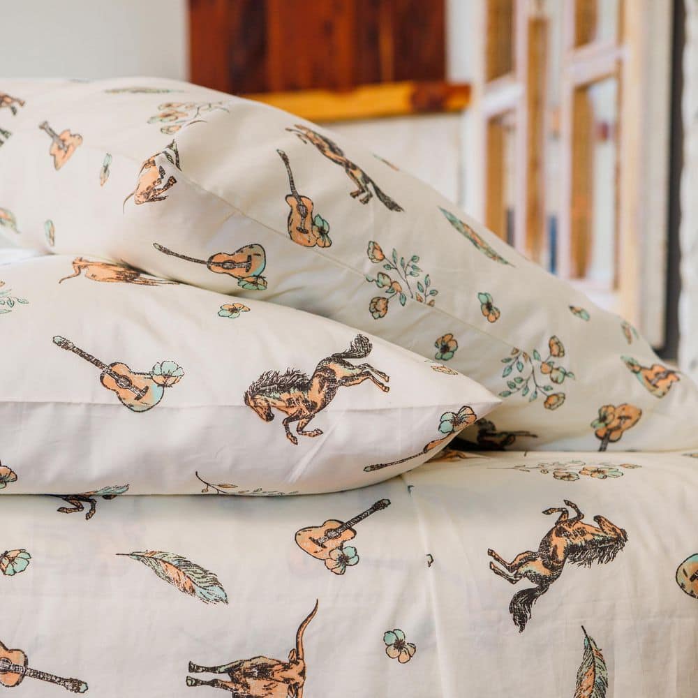 Watercolor Cowgirls 4-Piece Multi-Colored 250-Thread Count Cotton Percale Full Sheet Set price history on PriceWatchPro