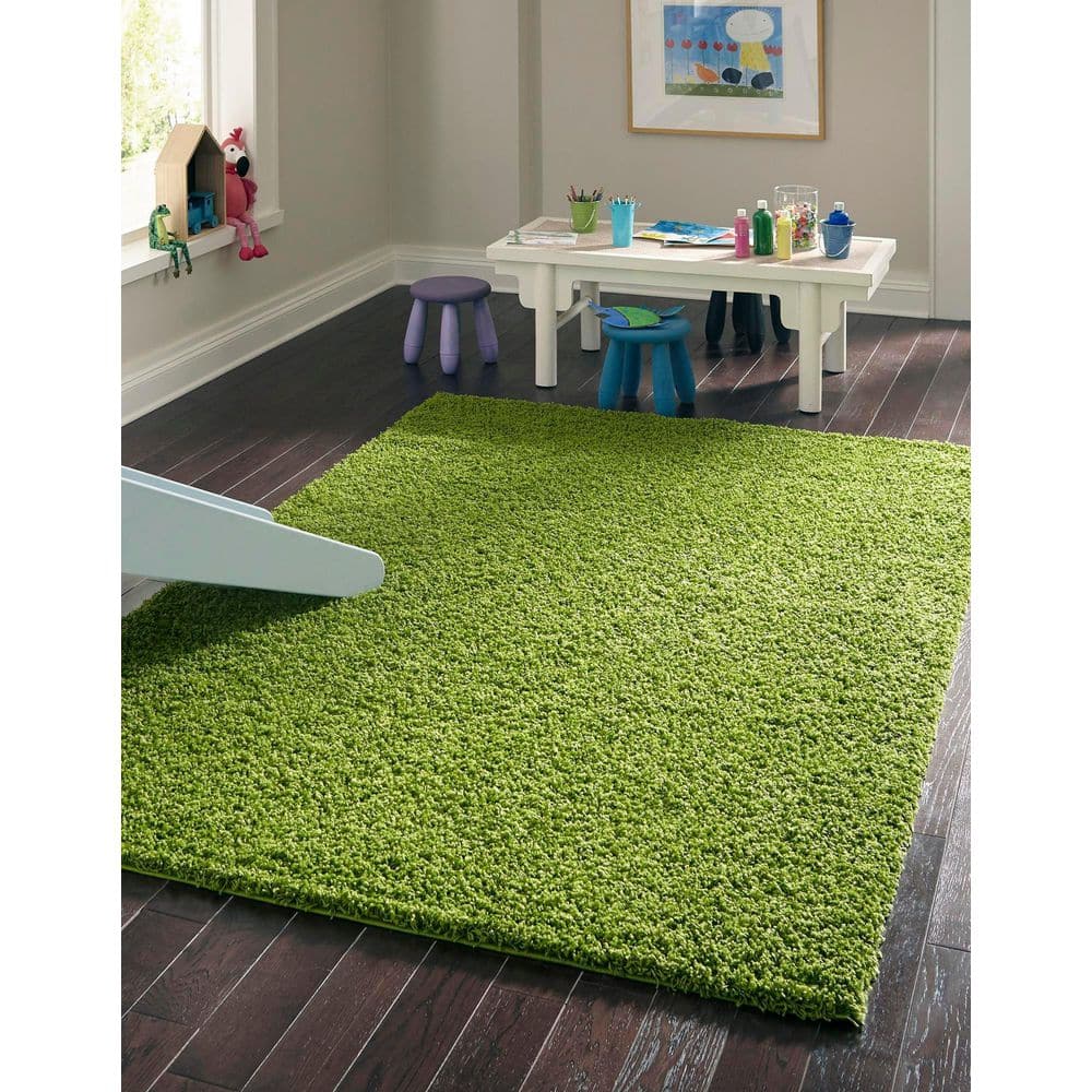 Handmade Green Synthetic Shag Kids' 4' x 6' Rug