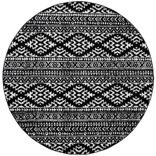 SAFAVIEH Tulum Black/Ivory 5 ft. x 5 ft. Round Tribal Geometric Striped Area Rug