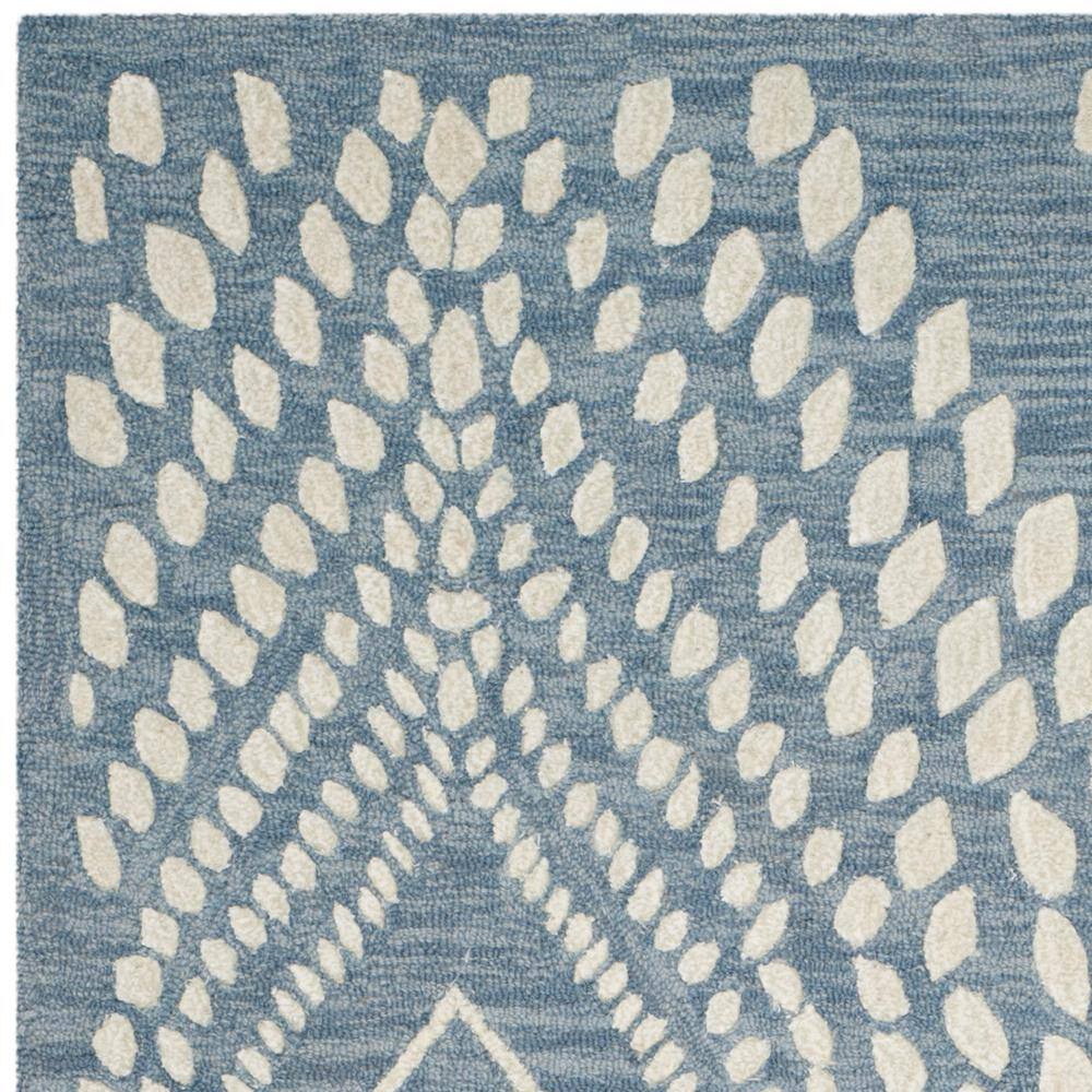 Bella Blue and Ivory Hand-Tufted Wool Area Rug 5' x 8'