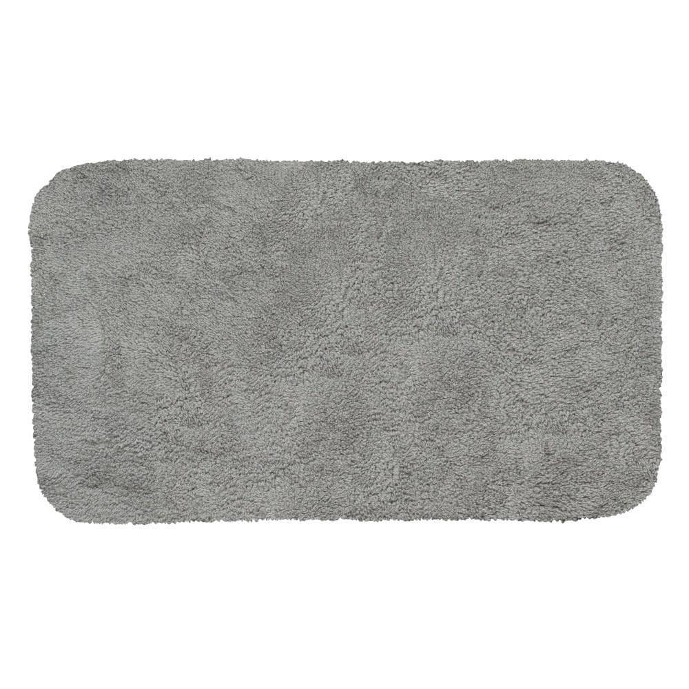 UPC 042694007828 product image for New Regency Grey Flannel 17 in. x 24 in. Polyester Machine Washable Bath Mat | upcitemdb.com