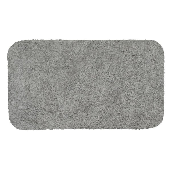 Mohawk Home New Regency Grey Flannel 24 in. x 40 in. Polyester Machine Washable Bath Mat