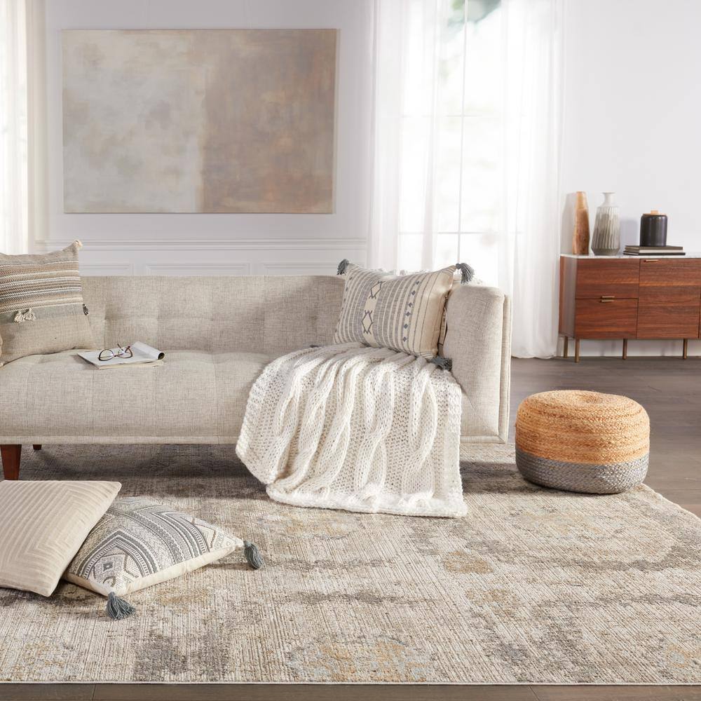 En Blanc Vintage-Inspired Medallion 8'x11' Gray Area Rug