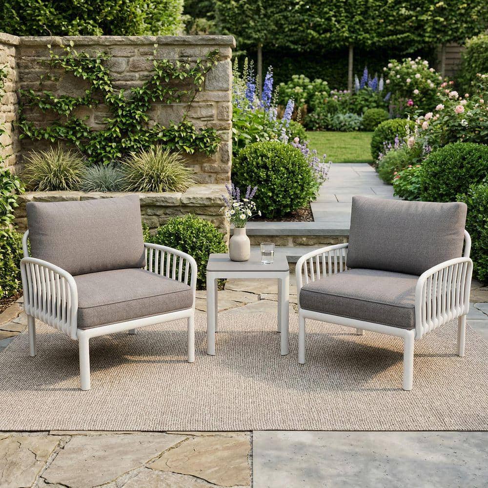 serenaさん White Plastic Outdoor Lounge Chairs Patio Club Chairs with Thick