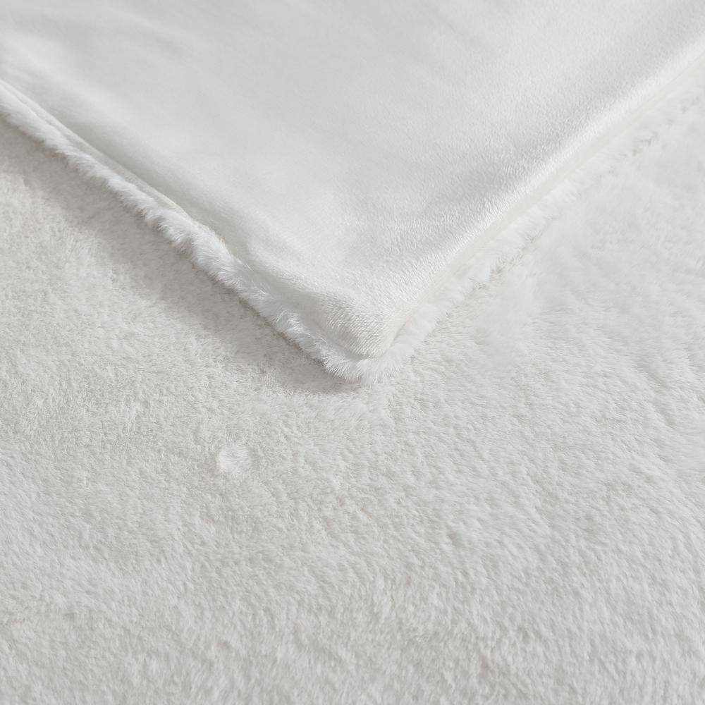 White Faux Fur and Micromink Reversible Throw Blanket 50" x 60"
