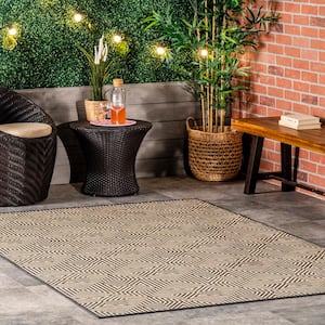 Kelsey Modern Abstract Charcoal 6 ft. 7 in. x 9 ft. Indoor/Outdoor Patio Area Rug