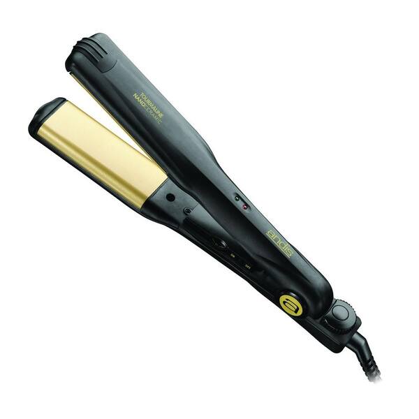 Andis 1.5 in. Curved Pro Flat Iron Hair Straightener