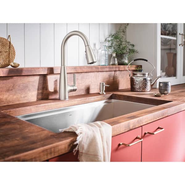MOEN - Haelyn Single-Handle Pull-Down Sprayer Kitchen Faucet with Reflex and Power Boost in Spot Resist Stainless