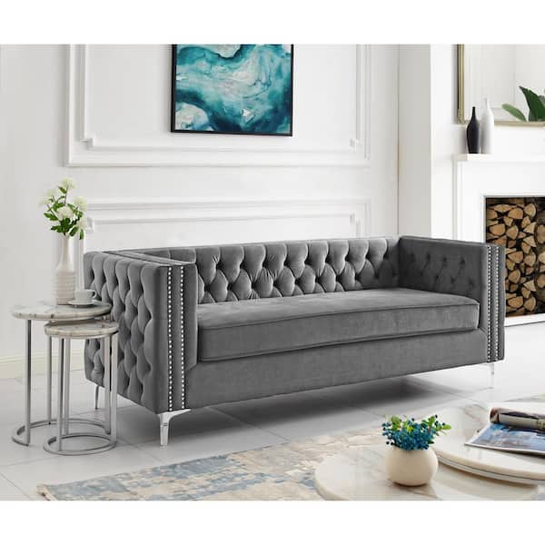 had bremse røre ved Inspired Home Olivia 34.5 in. Grey Velvet 3-Seater Tuxedo Sofa with  Nailheads SA01-02GR-HD - The Home Depot