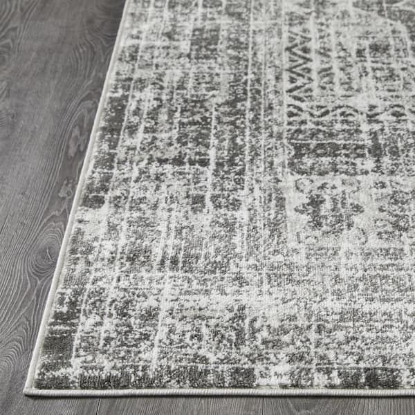 Rhane Aberd Gray 3 ft. 3 in. x 5 ft. 3 in. Oriental Polypropylene Area Rug