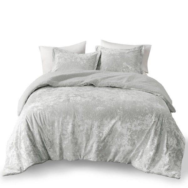 Intelligent Design Gemma 3-Piece Silver Polyester Full/Queen Comforter Set