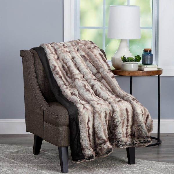 Oversized Premium Fashion Faux Chinchilla Hypoallergenic Throw Blanket