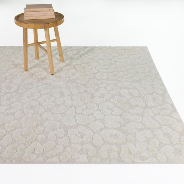 Franquelo Cream 8 ft. x 10 ft. Global Animal Print Area Rug