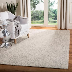 Abstract Silver 9 ft. x 12 ft. Distressed Diamond Area Rug