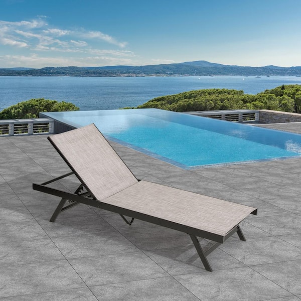 Crestlive Products Vinice 1-Piece Metal Outdoor Chaise Lounge