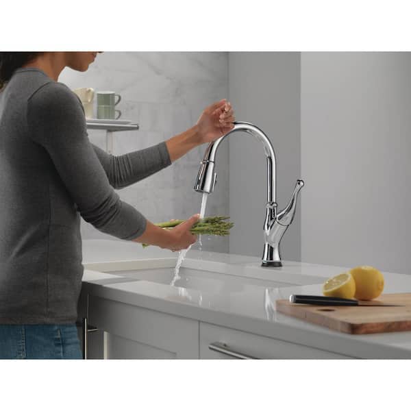 Ophelia Single Handle Touch-On Pull Down Sprayer Kitchen Faucet with Touch2O Technology in Polished Chrome
