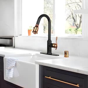 Single Handle Pull Down Sprayer Kitchen Faucet with Deck Plate in Matte Black and Rose Gold Finish