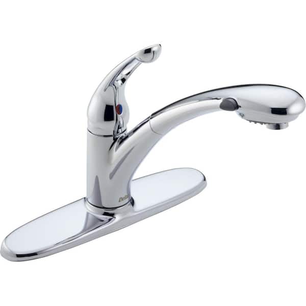 Delta Signature Single-Handle Pull-Out Sprayer Kitchen Faucet In Chrome
