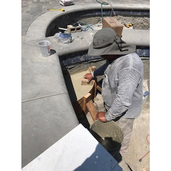 Rapid Set - 60 lbs. High-Performance, Rapid-Hardening Concrete Mix