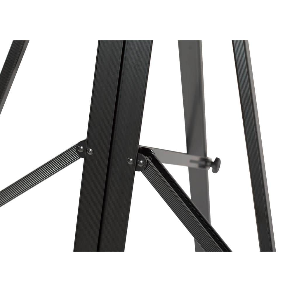 Black Adjustable Aluminum Studio Easel