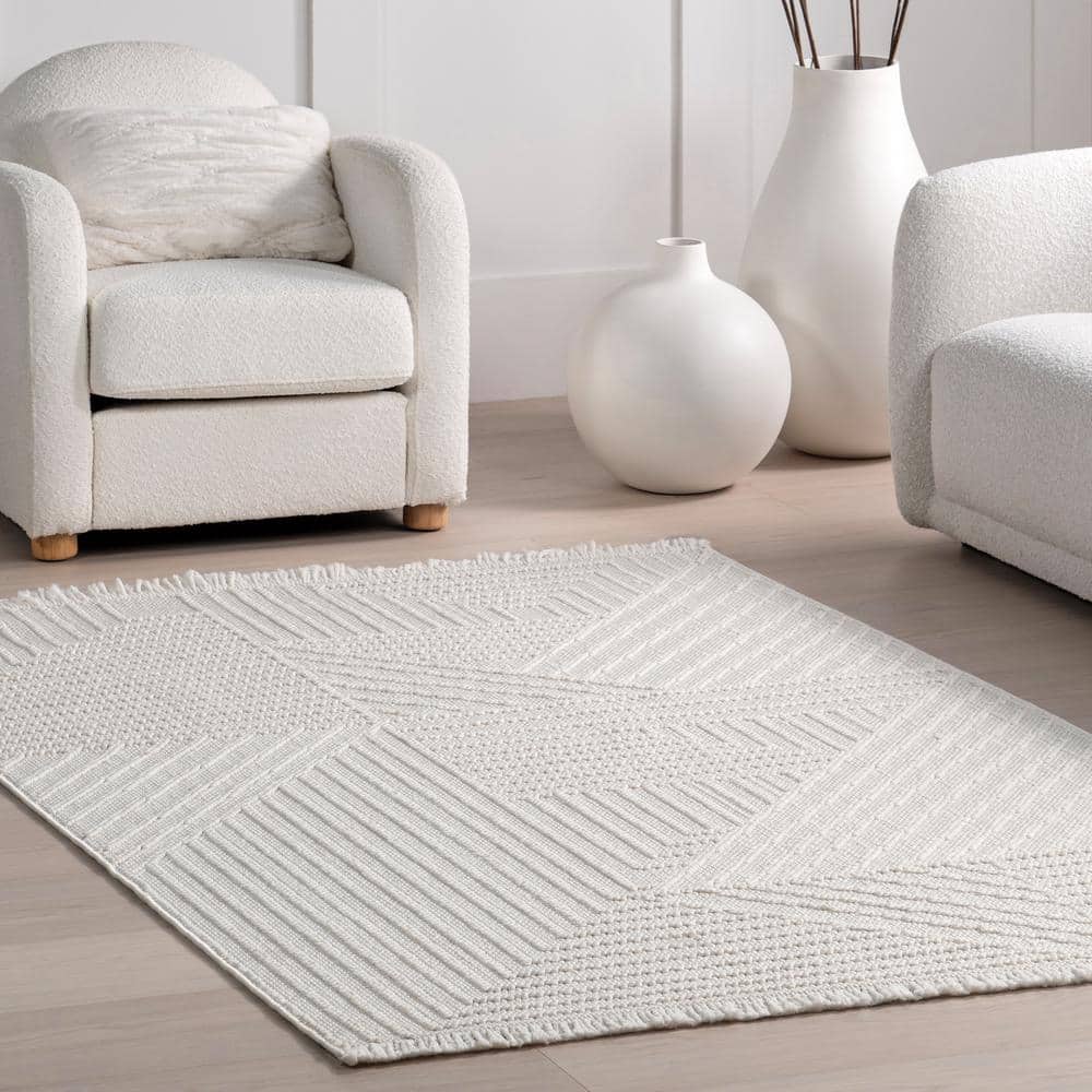 Makena Off-White Geometric High-Low 3' x 5' Area Rug