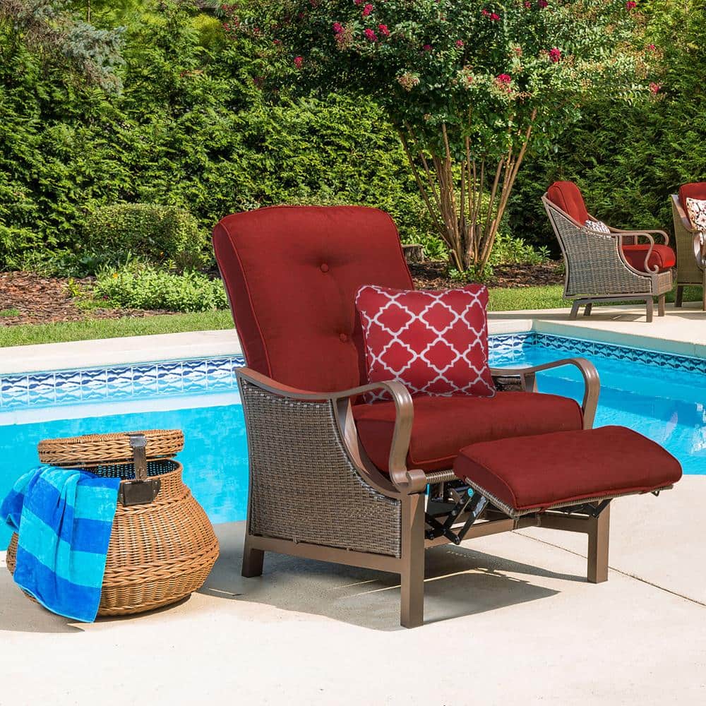 Hanover Red Lattice 16" Square Indoor/Outdoor Throw Pillow Set
