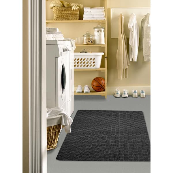 https://images.thdstatic.com/productImages/85371d2d-9827-4f0f-8663-7b22357aeed4/svn/charcoal-trafficmaster-commercial-floor-mats-mt1006031us-c3_600.jpg