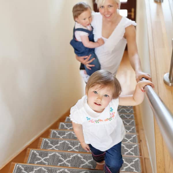 Trellisville Collection Gray 9 in. x 28 in. Polypropylene Stair Tread Cover (Set of 13)