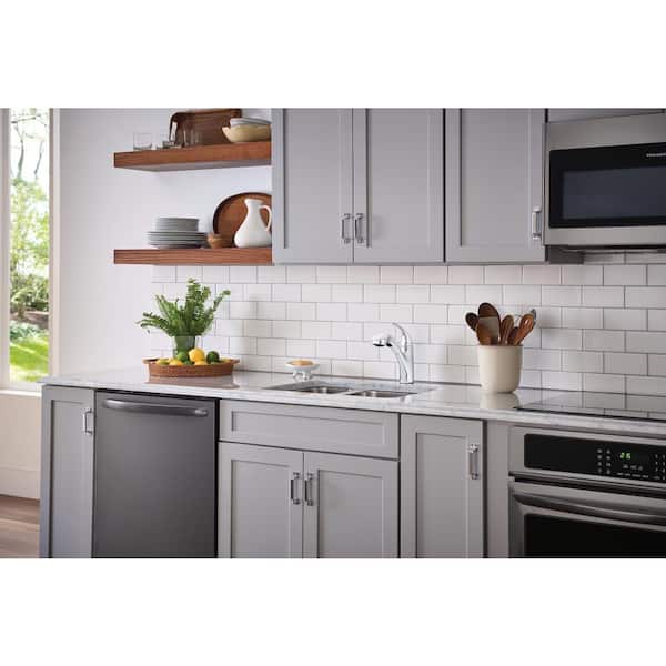 MOEN Brecklyn Single-Handle Pull-Out Sprayer Kitchen Faucet with