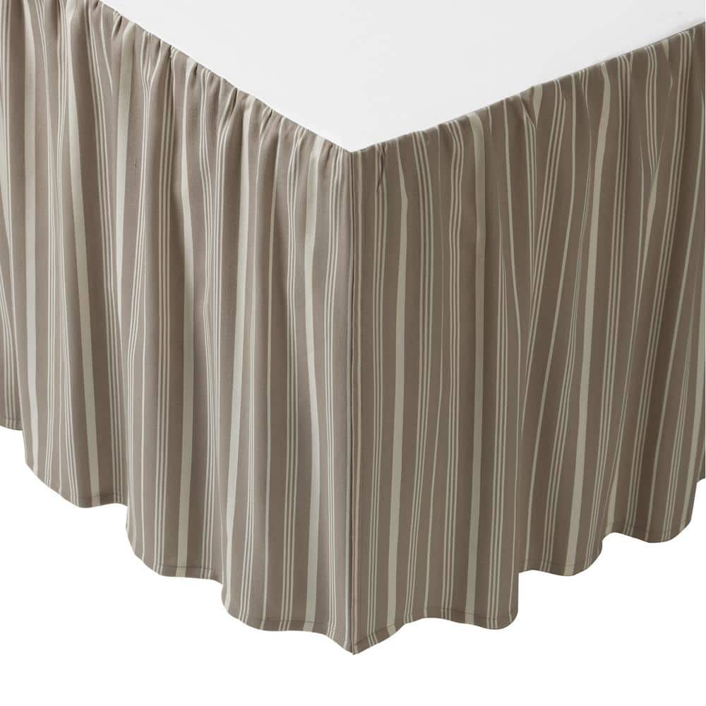Ivory Damask Queen Comforter Set with Ruffled Bedskirt