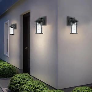 1-Light Black Hardwired Outdoor Wall Lantern Light Outdoor Sconces with Seeded Glass Shade