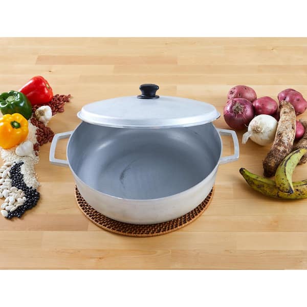 17.9 qt. Cast Aluminum Caldero with Natural Finish 17.9 qt. Cast Aluminum Caldero with Natural Finish
