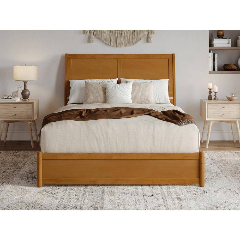 Light Toffee Queen Wood Platform Bed with Trundle and Headboard