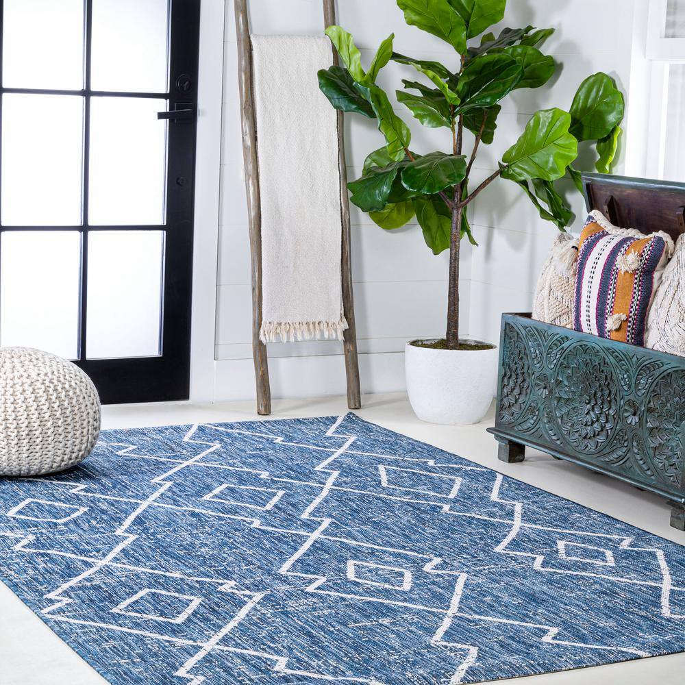 Boho Chic Blue/Ivory Diamond Trellis 8' x 10' Synthetic Rug