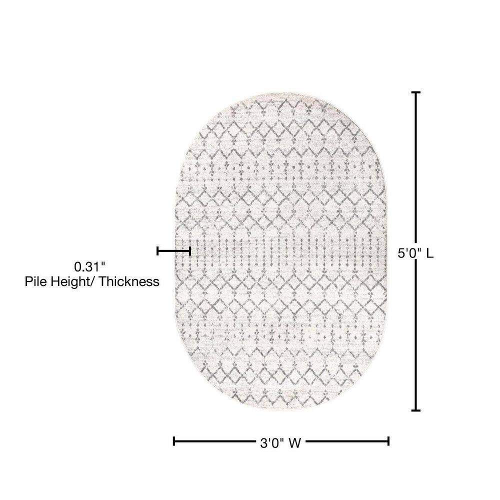 Reversible Gray Geometric Synthetic Oval Rug - Easy Care