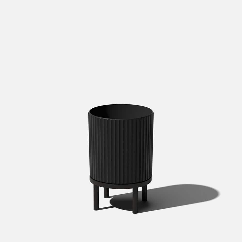 Demi Medium Black Plastic Round Planter with Black Stand and Drainage Holes (10.5 in. L x 10.5 in. W x 16 in. H) price history on PriceWatchPro