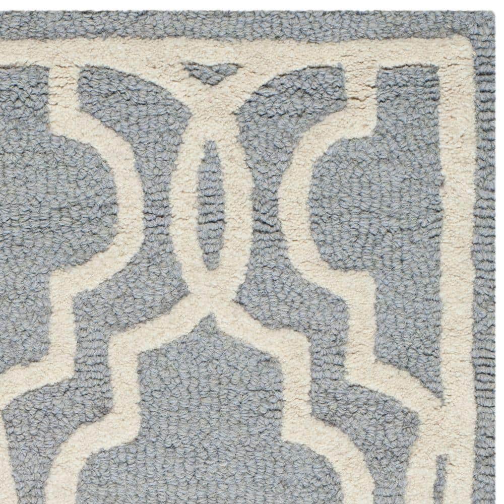 Silver and Ivory Geometric Wool 3' x 5' Area Rug