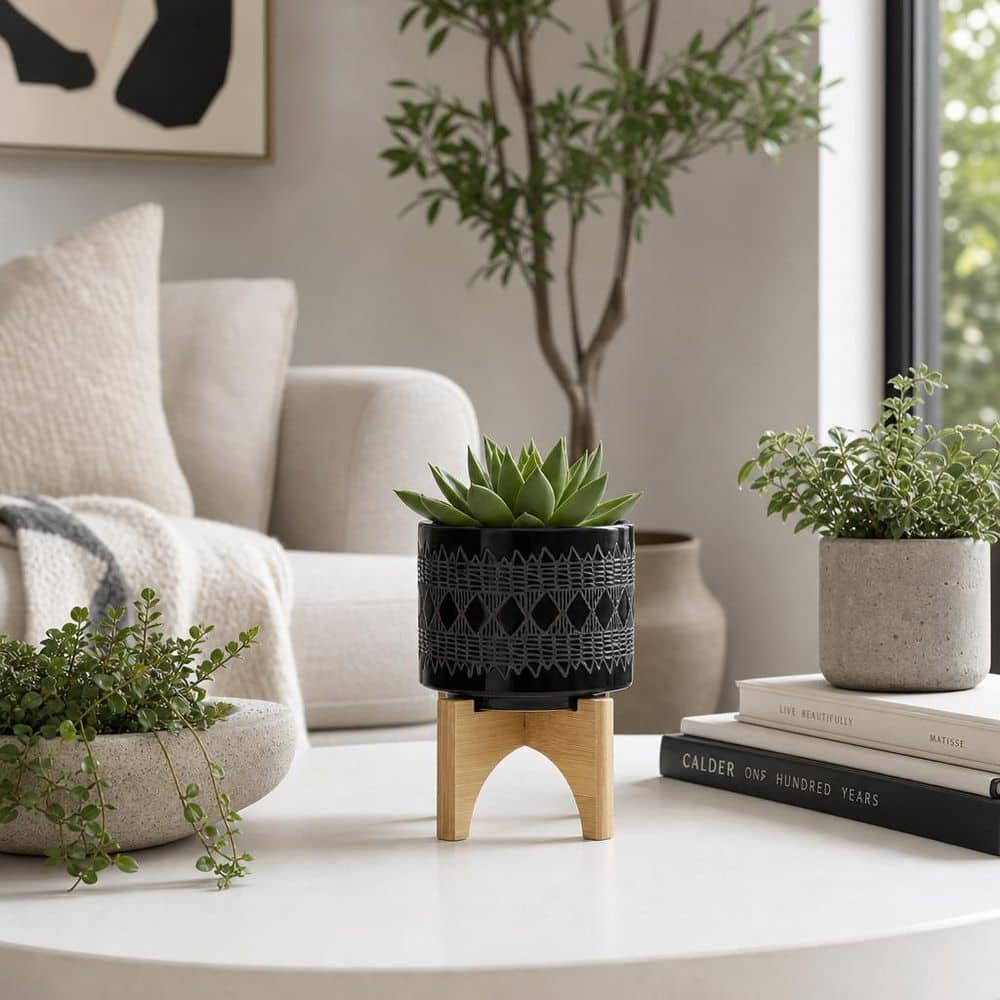 Liv & Skye 5 in. W x 6 in. Black/Gray Ceramic Aztec Decorative Pot