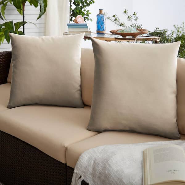 Kimpton Outdoor Water Resistant Tasseled Square and Rectangular Throw –  LePouf