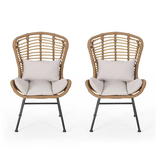 AULEDIO Brown Rattan Outdoor Lounge Chair with Beige Cushions (2-Pack)