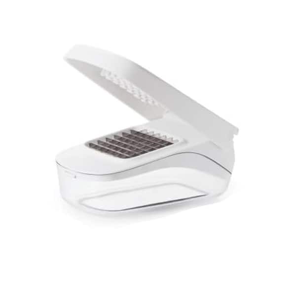 White Good Grips Vegetable and Onion Chopper with Easy Pour Opening