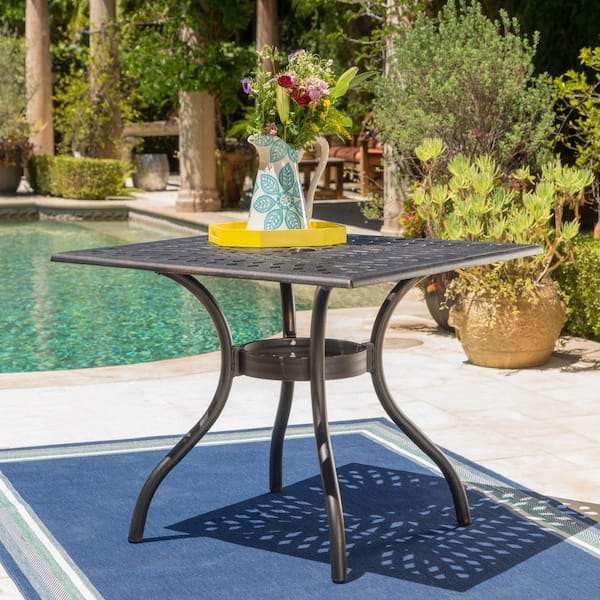 Hot Seller 30 in. H x 37 in. W x 37 in. L Outdoor Aluminum