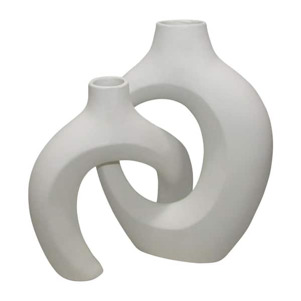 Liv & Skye 11 in. and 14 in. White Ceramic Interlocking Decorative Vase (Set of 2)
