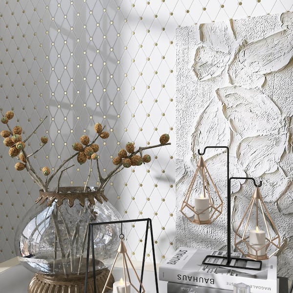 Natural White and Gold 9.65 in. x 11.23 Geometric Polished Marble Mosaic Tile Sample