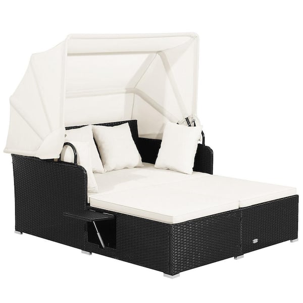WELLFOR Patio Wicker Outdoor Day Bed with Off White Cushions