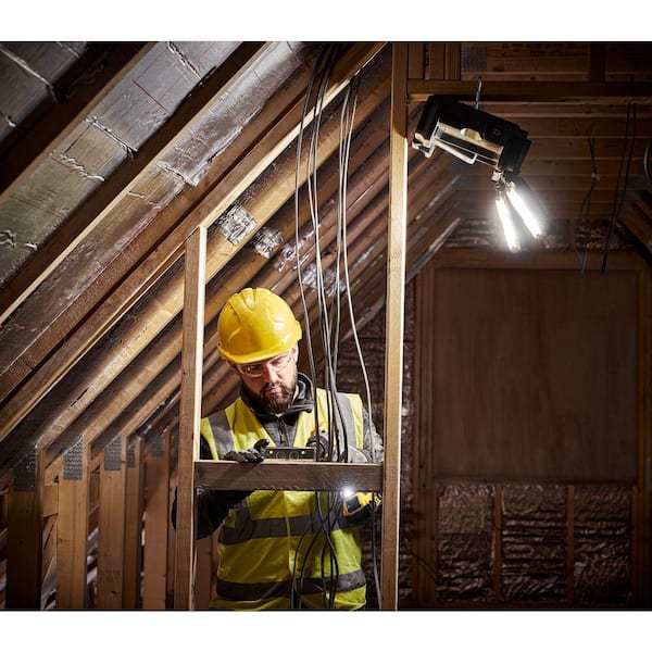 DEWALT - Tough System 2.0 Flex Volt 20V/60V Lithium-Ion Cordless 4000 Lumen LED Adjustable Panel Work Light 8Ah Battery
