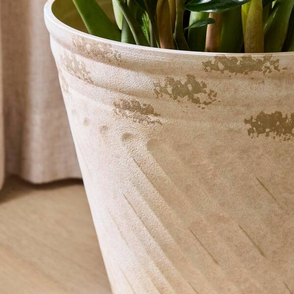 BEGGIO BEGGIONA Vaso Rotondo Con Sottovaso Incluso - 15,5 X 15,5 X 14,2 Cm - Bianco Lucido - In Polipropilene Per Interni/Esterni - Capacità 2,5 Litri
