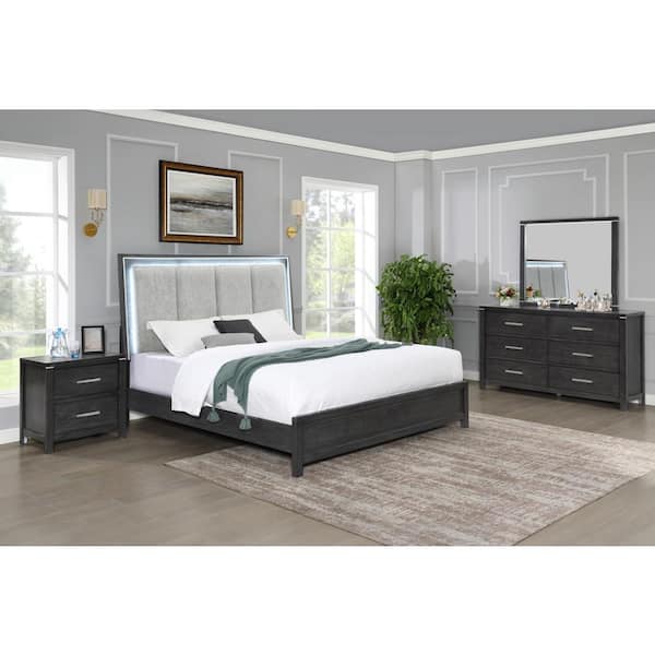 New Classic Furniture Odessa 4-Piece Charcoal King Wood Bedroom Set (Bed, Dresser, Mirror, Nightstand)