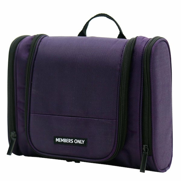 https://images.thdstatic.com/productImages/865cbb8d-ed05-4dfb-a5e1-2f0582d9de02/svn/purple-members-only-toiletry-bags-mo-86310-510-40_600.jpg