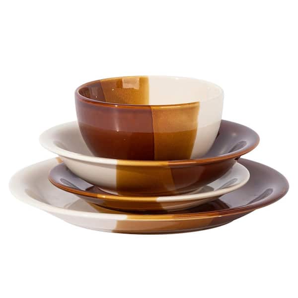 https://images.thdstatic.com/productImages/86746331-c9fe-4bfd-b76a-3ef969de921f/svn/brown-gibson-home-dinnerware-sets-985119634m-c3_600.jpg